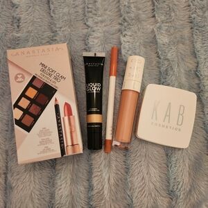 $130 Anastasia Bevery Hills KAB Lip Tangled Highlighter Soft Glam French Kiss